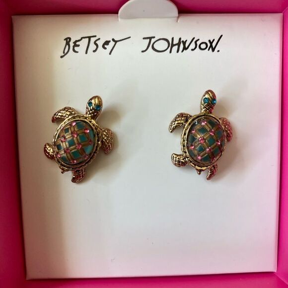 BETSEY Johnson green and gold enamel turtle post earrings - Picture 2 of 3